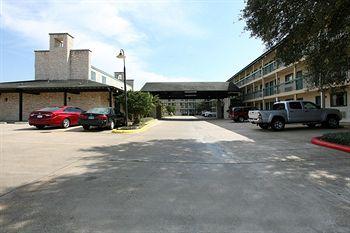 Amerihome Inn & Suites Houston Airport North 外观 照片